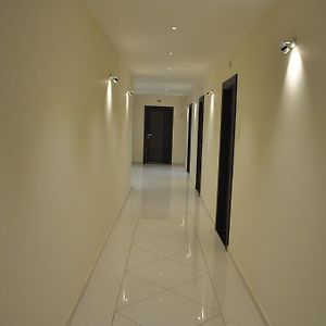 Single Room Bathroom